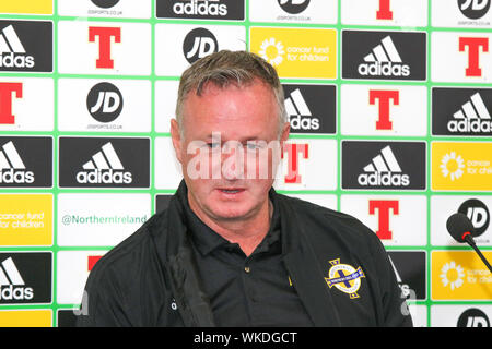 Windsor Park di Belfast, settentrionale, Irlanda. 04 Sep, 2019. Irlanda del Nord manager Michael O'Neill a oggi la conferenza stampa a Belfast. Irlanda del Nord gioca il Lussemburgo a Windsor Park domani sera in un amichevole internazionale. Il Lunedì si gioca la Germania in un importante UEFA EURO 2020 partita di qualificazione. Credito: David Hunter/Alamy Live News Foto Stock