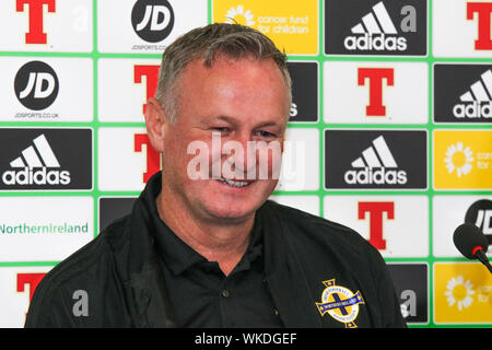 Windsor Park di Belfast, settentrionale, Irlanda. 04 Sep, 2019. Irlanda del Nord manager Michael O'Neill a oggi la conferenza stampa a Belfast. Irlanda del Nord gioca il Lussemburgo a Windsor Park domani sera in un amichevole internazionale. Il Lunedì si gioca la Germania in un importante UEFA EURO 2020 partita di qualificazione. Credito: David Hunter/Alamy Live News Foto Stock