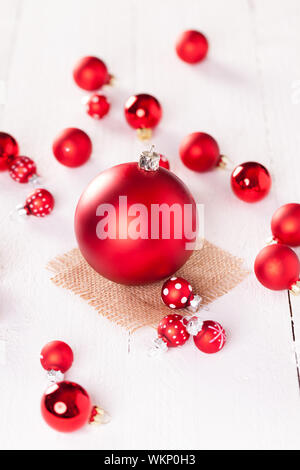 A tema rosso sfondo di Natale Foto Stock