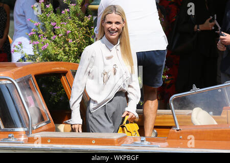 Venezia, Italia - 01 settembre: Michelle Hunziker arriva alla Darsena Excelsior durante il 76° Festival del Cinema di Venezia il 01 settembre 2019 a Venezia, Foto Stock