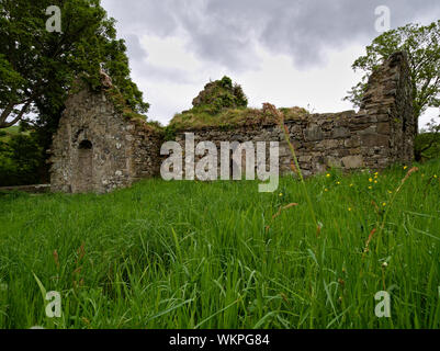 La rovina di St. Catherine convento in città di Killybegs, Co. Donegal, costruito ca. 1535 per i Francescani e successivamente utilizzata come una chiesa protestante. Foto Stock