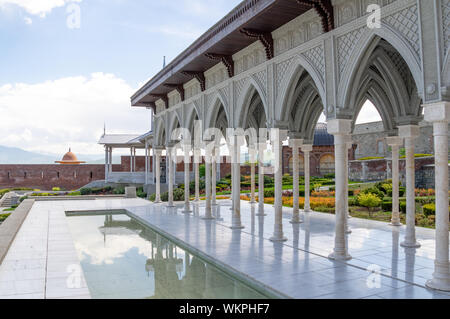 Completamente restaurato castello Rabati nella città di Akhaltsikhe in Georgia Foto Stock