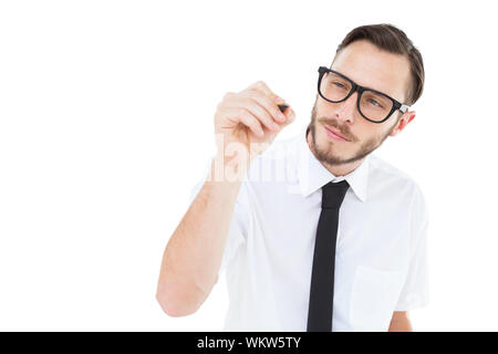 Geeky imprenditore iscritto con marcatore su sfondo bianco Foto Stock