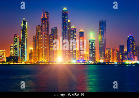 Vista del tramonto di Dubai, UAE Foto Stock