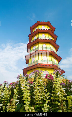 Pagoda dei giardini Cinesi in Malaysia. Foto Stock