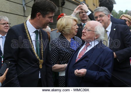 Presidente Michael D Higgins visite Würzburg con una delegazione irlandese come Brexit cresce brutto Foto Stock