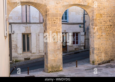 Niort, Francia - 11 Maggio 2019: Una street view in Niort, Deux-Sevres Francia Foto Stock