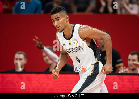 Il 05 settembre 2019, Cina, Shenzhen: Basket: WM, Germania - Giordania, turno preliminare, gruppo G, 3° giornata alla Baia di Shenzhen centro sportivo. La Germania Lo Maodo corre attraverso il campo dopo un colpo. Foto: Swen Pförtner/dpa Foto Stock