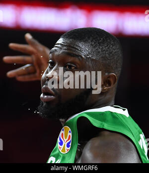 Il Dongguan, la Cina della provincia di Guangdong. 5 Sep, 2019. Youssoupha Ndoye del Senegal reagisce durante il gruppo H match tra il Senegal e il Canada al 2019 FIBA World Cup in Dongguan, Cina del sud della provincia di Guangdong, Sett. 5, 2019. Credito: Deng Hua/Xinhua/Alamy Live News Foto Stock