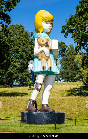 Yorkshire Sculpture Park Charity (2002–2003) Damien Hirst Yorkshire Sculpture Park YSP West Bretton Wakefield Yorkshire Inghilterra UK GB Europa Foto Stock