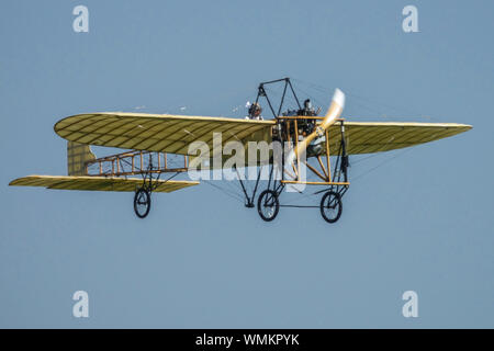 Bleriot XI Flying Plane Airplane Airplane Air Airshow display Foto Stock