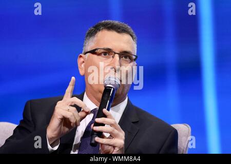 Tel Aviv, Israele. 05 Sep, 2019. Gli Stati se il popolo israeliano Likud, Gideon Saar, parla in corrispondenza del canale 12 News Conferenza a Tel Aviv. Credito: Ilia Yefimovich/dpa/Alamy Live News Foto Stock