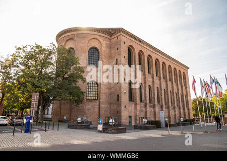 Trier, Germania. La Basilica di Costantino (Konstantinbasilika) o Aula Palatina, un palazzo romano basilica e a un sito del Patrimonio Mondiale Foto Stock