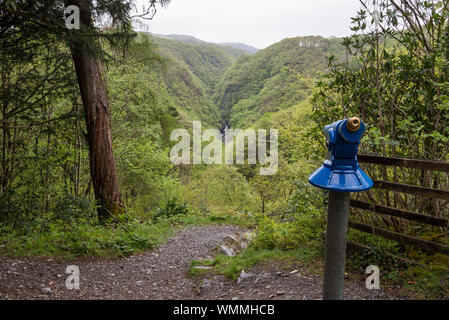 Ponte del diavolo scende, il Galles. Un ben noto attrazione turistica vicino a Aberystwyth in Galles centrale. Foto Stock