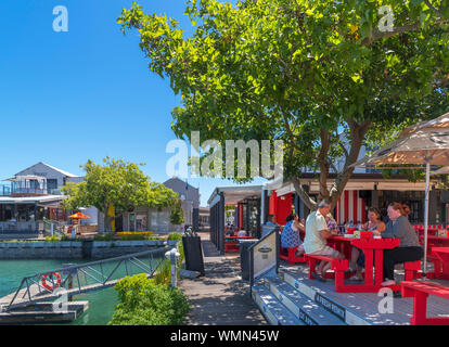 Waterfront Restaurant sull isola Thesen, Knysna, Garden Route, Western Cape, Sud Africa Foto Stock