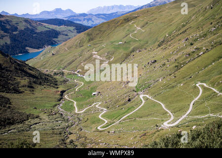 Il Col du Coin 2398m : Percorso da Treicol di Roselend Foto Stock