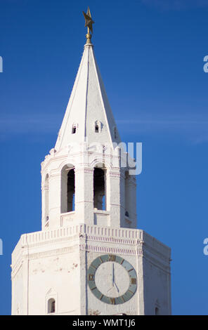 Torre Spasskaya del Cremlino di Kazan in Russia Foto Stock