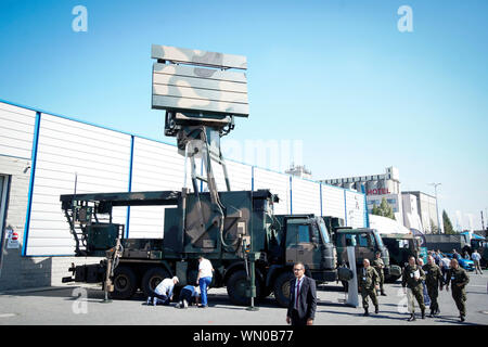 (190905) -- Kielce (Polonia), Sett. 5, 2019 (Xinhua) -- Un NUR-15 veicolo radar viene visualizzata al ventisettesimo International industria della difesa mostra di Kielce, Polonia, il 7 settembre 5, 2019. La ventisettesima International industria della difesa mostra MSPO, uno dei più grandi in Europa centrale e orientale con circa 600 espositori, è qui tenuto dal sett. 3 a sett. 6. (Foto di Jaap Arriens/Xinhua) Foto Stock