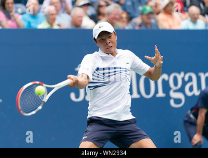 New York, Stati Uniti. 05 Sep, 2019. Brandon Nakashima (USA) in azione durante il junior ragazzi round 3 a US Open Championships contro Tristan Schoolkate (Australia) a Billie Jean King National Tennis Center (foto di Lev Radin/Pacific Stampa) Credito: Pacific Press Agency/Alamy Live News Foto Stock