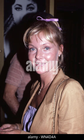 ***FILE FOTO*** Carol Lynley è passato a 77 anni di età. Carol Lynley assiste una performance di piccole volpi" al Martin Beck Theatre il 1 luglio, 1981 a New York City. Credito: Walter McBride/MediaPunch Foto Stock