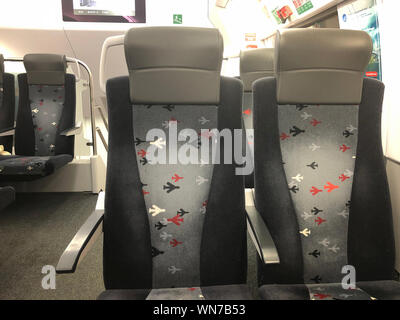 Aeroporto Vnukovo, Mosca, Russia - Luglio 2019. Interno di due piani treno aeroexpress. Foto Stock