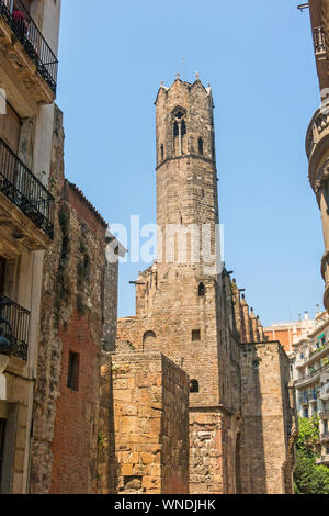 Barcellona: torre medievale della cappella di Santa Agata. (Noto anche come re della Cappella) a Placa del Rei (King Square), nel cuore del Barrio Gotic (q gotico Foto Stock