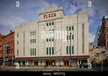 Storico restaurato art deco Plaza Super Cinema Teatro di Varietà e il cinema in Stockport 1932 Grade II * listed building dall architetto William Thornley Foto Stock