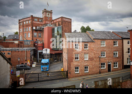 Stockport family-run, birreria regionale, fondata nel 1849 dal Robinsons Birreria Hillgate inferiore Foto Stock