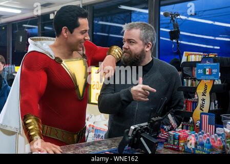 ZACHARY LEVI E DAVID F. SANDBERG in SHAZAM! (2019), diretto da David F. SANDBERG. Credito: Warner Bros DC / Intrattenimento / DC Comics / Nuova Linea Cinem / Album Foto Stock