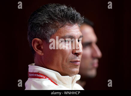 La Bulgaria manager Krasimir Balakov durante una conferenza stampa presso lo Stadio di Wembley a Londra. Foto Stock