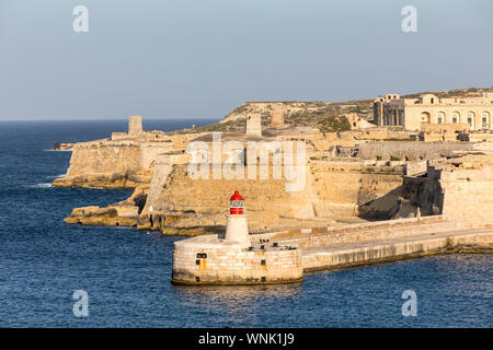Malta, La Valletta, 3-città, Grand Harbour, porto di uscita, Ricasoli Fort, Foto Stock