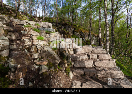 La famosa passeggiata fino al pulpito di roccia in Norvegia Foto Stock