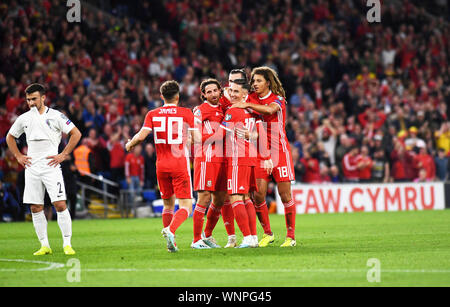 Cardiff, Regno Unito. 6 settembre 2019. il qualificatore a Cardiff City Stadium. I giocatori del Galles celebrare quella dell'Azerbaigian prima metà proprio obiettivo. Solo uso editoriale Credito: Phil Rees/Alamy Live News Foto Stock