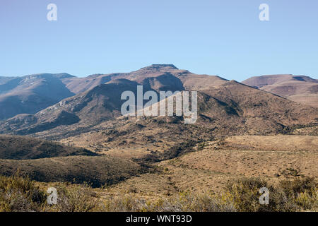 Un paesaggio di montagna dal Capo orientale in Sud Africa Foto Stock