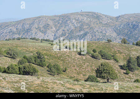 Maydanak osservatorio astrofisico in Hissar montagne, southeastern Uzbekistan Foto Stock