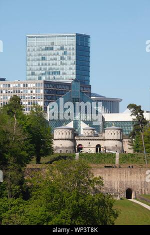 Vista del Plateau de Kirchberg, Fort Thungen, grattacieli del quartiere europeo, Lussemburgo Foto Stock