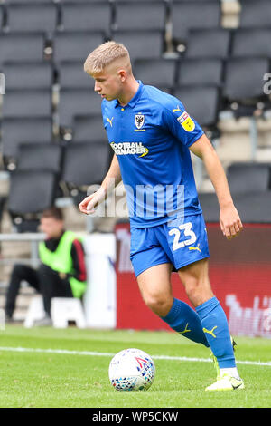 Milton Keynes, Regno Unito. 7 Sep, 2019. Il torneo di Wimbledon di Max Sanders durante la scommessa del Cielo lega 1 corrispondenza tra MK Dons e AFC Wimbledon Stadium MK, Milton Keynes sabato 7 settembre 2019. (Credit: John Cripps | MI News) solo uso editoriale, è richiesta una licenza per uso commerciale. La fotografia può essere utilizzata solo per il giornale e/o rivista scopi editoriali: Credito MI News & Sport /Alamy Live News Foto Stock