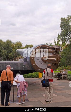 BL 15 pollici Mark-1 artiglieria navale a IWM Londra. Foto Stock