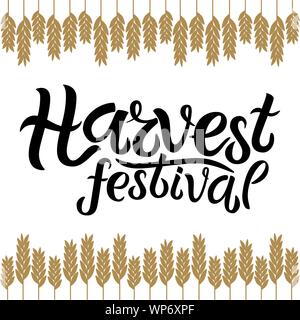 Illustrazione Vettoriale di Harvest Festival testo decorate con spighe di grano. Disegnata a mano di scritte per Harvest Festival. Isolato scheda d'autunno, poster o Illustrazione Vettoriale