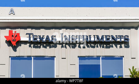 Agosto 31, 2019 Santa Clara / CA / USA - Texas Instruments Inc (TI) HQ in Silicon Valley; TI è una tecnologia americana società che progetta e manufa Foto Stock