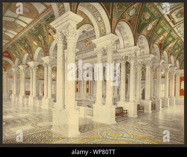 La Biblioteca del Congresso, secondo piano, scala centrale hall; Foto Stock