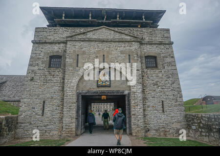 Porter, New York, USA: Porte des Cinq Nations (Gate of the Five Nations), the entrance to Fort Niagara, named in honor of the Iroquois Confederacy. Foto Stock