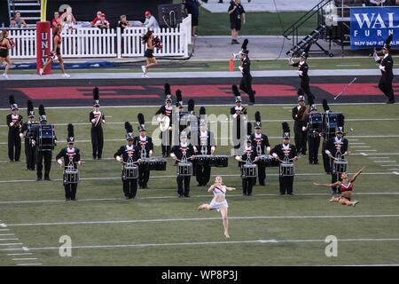 Las Vegas, NV, Stati Uniti d'America. 7 Sep, 2019. La UNLV ribelli marching band esegue prima dell inizio della NCAA Football game con l'Arkansas State Red Lupi e la UNLV ribelli a Sam Boyd Stadium di Las Vegas NV. Christopher trim/CSM/Alamy Live News Foto Stock