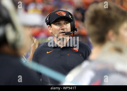 7 settembre 2019 - Oregon State castori head coach Jonathan Smith durante il gioco tra le Hawaii Rainbow Warriors e Oregon State castori all'Aloha Stadium di Honolulu, HI - Michael Sullivan/CSM Foto Stock