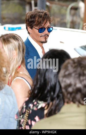 Venezia, Italia. 06 Sep, 2019. Johnny Depp sul momento della partenza dal molo del 76th Festival del Cinema di Venezia al Palazzo del Cinema il 6 settembre 2019 a Venezia, Italia. Credito: Geisler-Fotopress GmbH/Alamy Live News Foto Stock