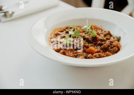 Chiudere fino a spezzatino di ceci Foto Stock