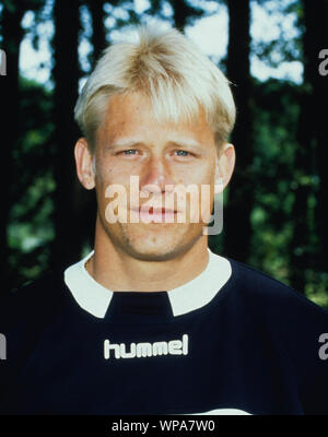 PETER SCHMEICHEL calciatore danese nella squadra nazionale per il Campionato Europeo Foto Stock