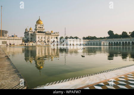 Sri Bangla Sahib Gurudwara, New Delhi, India Foto Stock