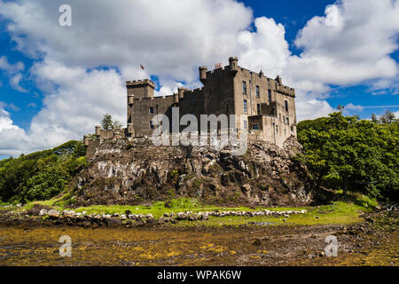 Il castello di Dunvegan Foto Stock