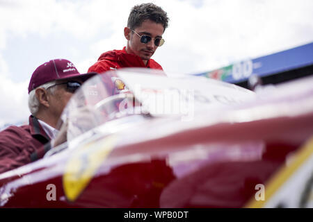 Monza, Italia. 8 Sep, 2019. CHARLES LECLERC della Scuderia Ferrari prima che la Formula 1 Gran Premio d'Italia in Autodromo Nazionale Monza a Monza, Italia. Credito: James Gasperotti/ZUMA filo/Alamy Live News Foto Stock